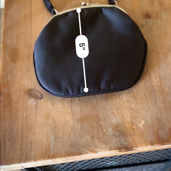 Satin bag. - Picture 3 of 3